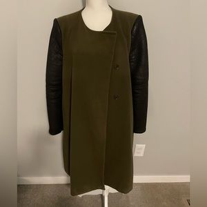 BCBG Genova Coat With Contrast Sleeves. Size Large.